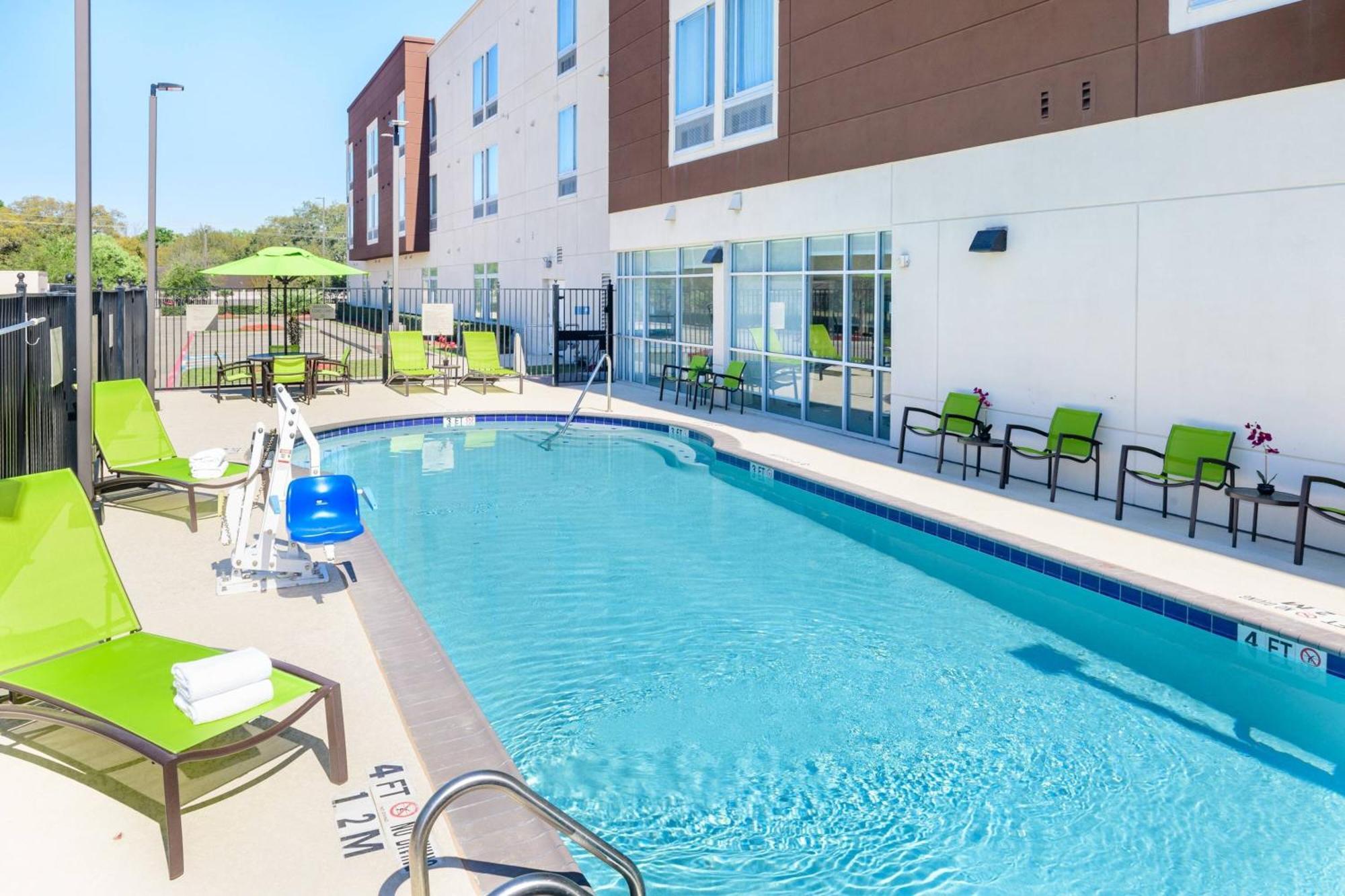 Springhill Suites Houston Пеарленд Екстер'єр фото