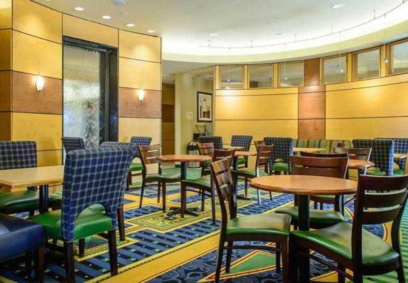 Springhill Suites Houston Пеарленд Екстер'єр фото
